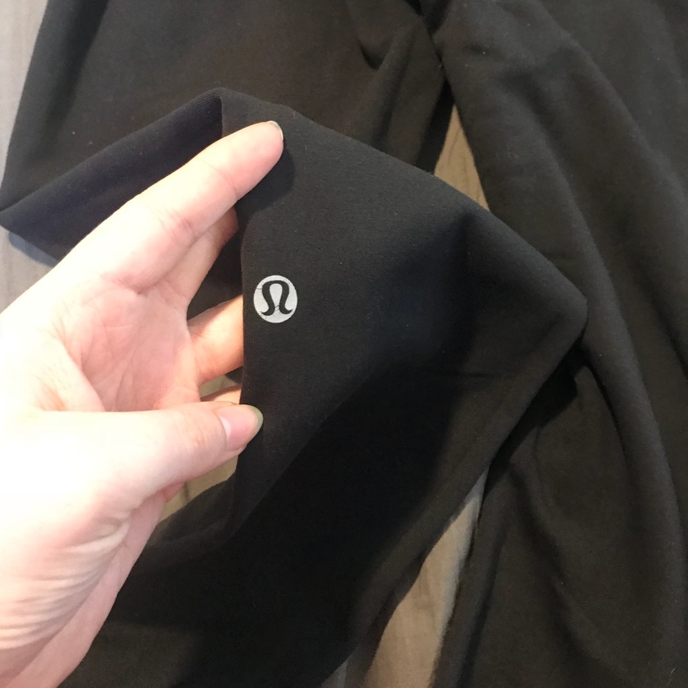 Lululemon Wunder under leggings